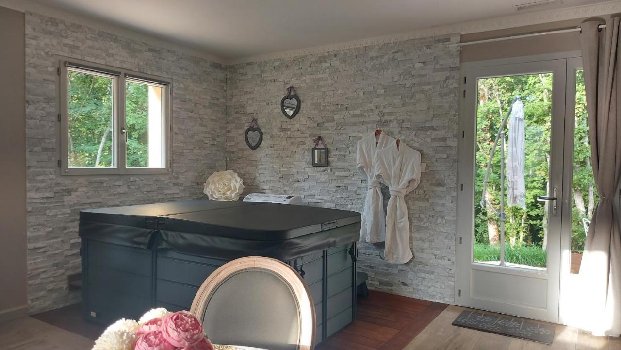 Gite Spa & Nature Saint-Chamassy Extérieur photo